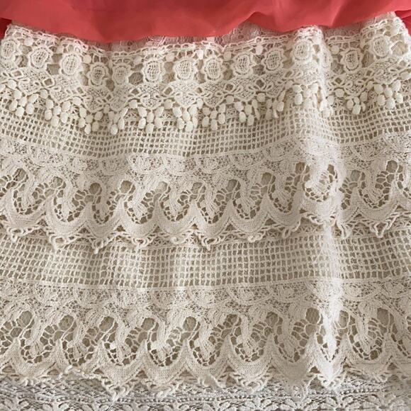 Windsor Strapless Mini S Crochet and Peach Color. - Picture 5 of 12